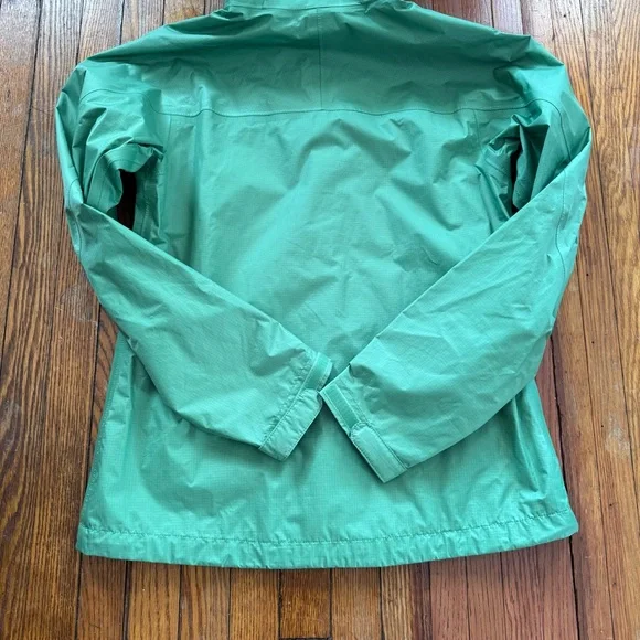 Nike ACG Rain Jacket - Picture 13 of 15